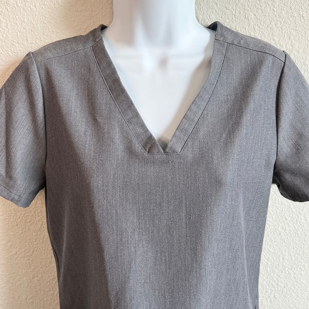 Figs Casma Scrub Top Women's XS Gray 3 Pocket Work Uniform V-neck Nurse Doctor - Picture 3 of 7